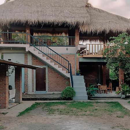 Novia Guest House Lombok-Tetebatu Exterior photo