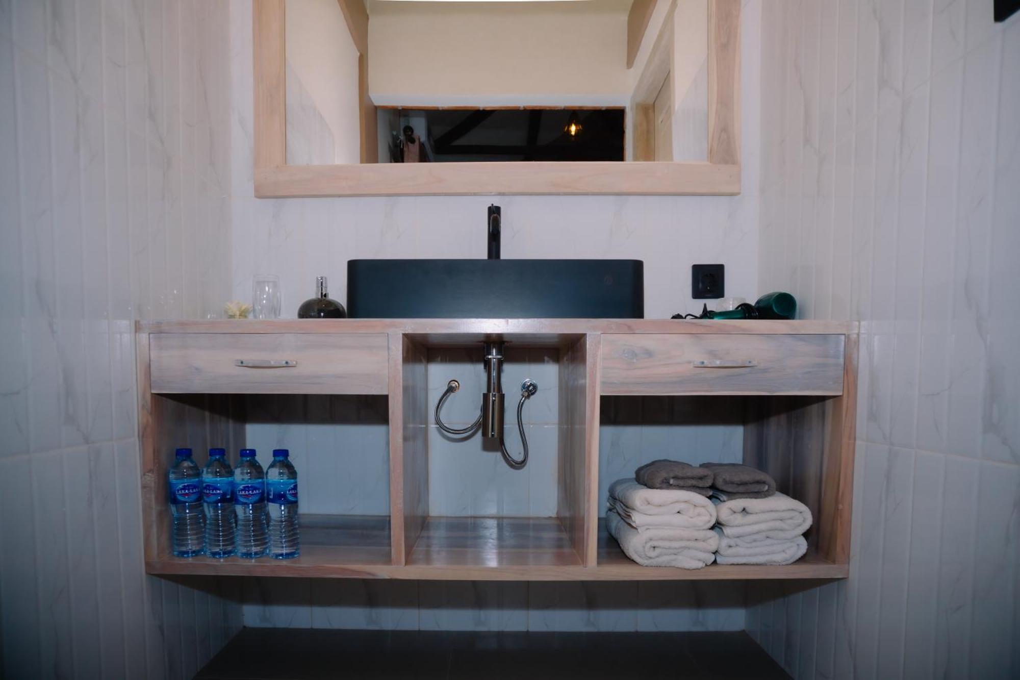 Novia Guest House Lombok-Tetebatu Exterior photo
